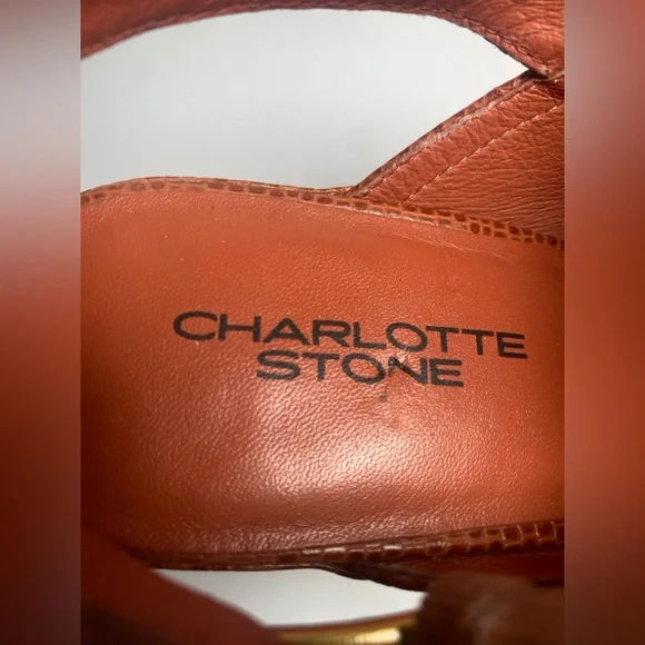 CHARLOTTE STONE wooden studded heels. - Picture 9 of 15